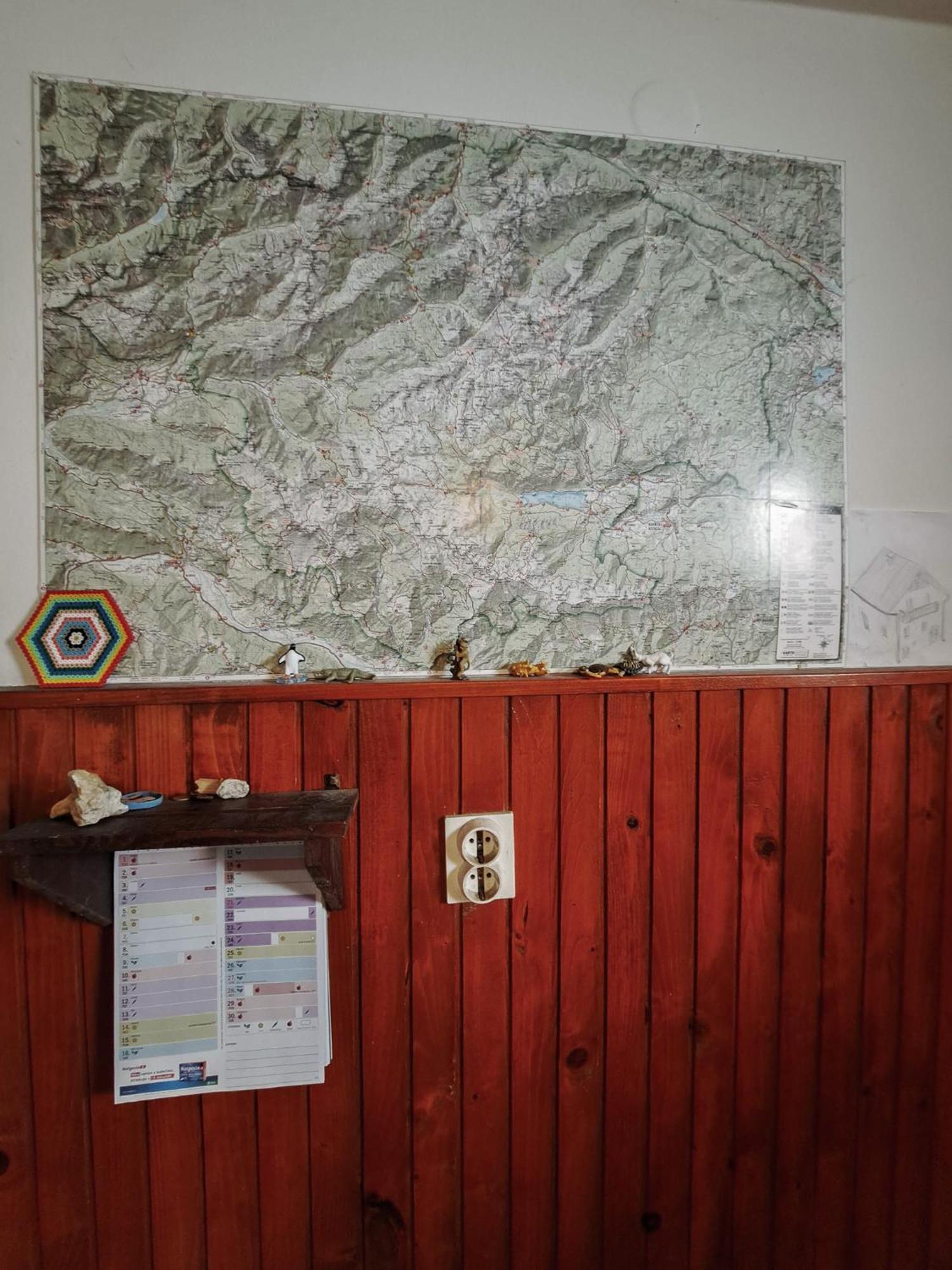 Hikers Hut Hisar Lägenhet Podbrdo Exteriör bild