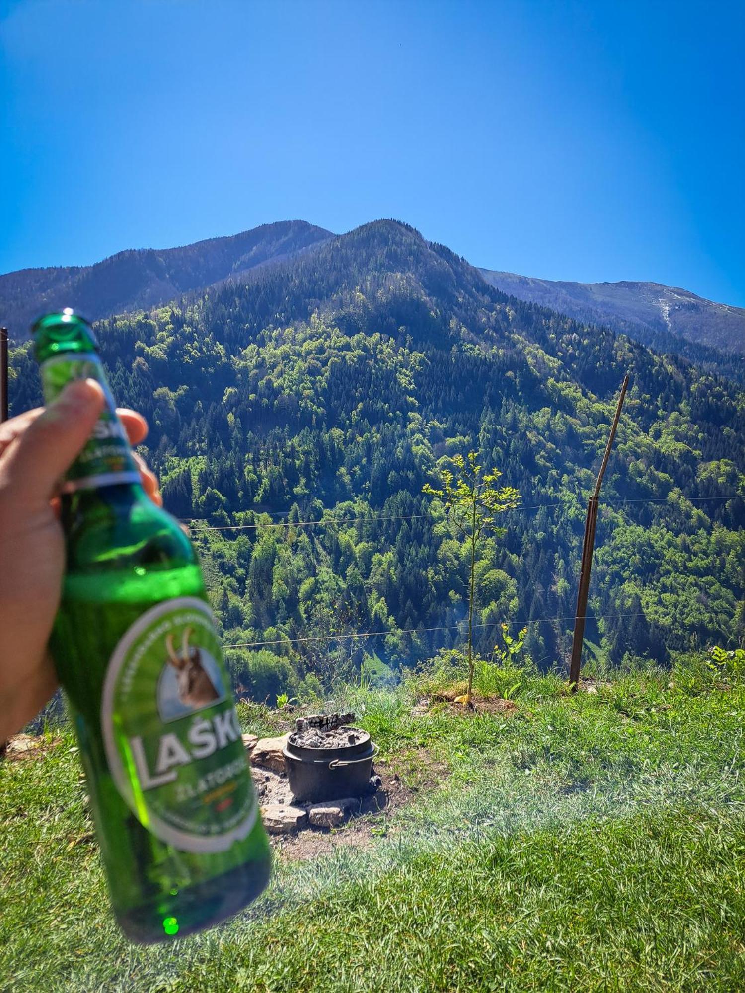 Hikers Hut Hisar Lägenhet Podbrdo Exteriör bild
